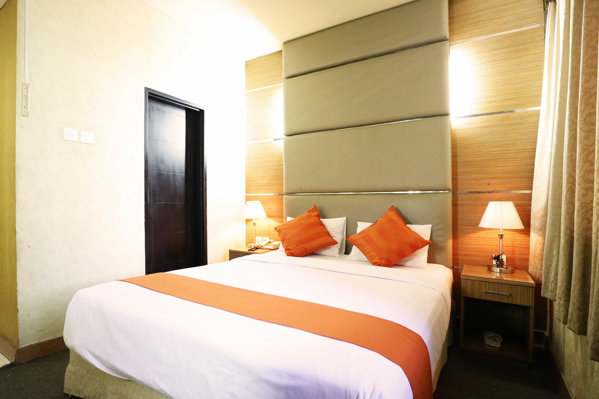 Reddoorz At Jalan Gunung Sahari Hotel Jakarta Exterior photo